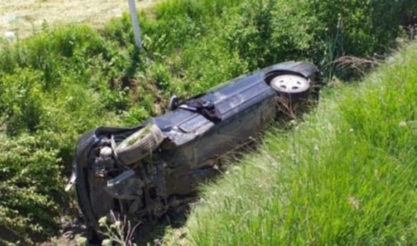 66-vjeçari i dehur humb kontrollin e mjetit elektrik dhe përfundon në kanal