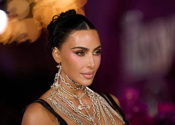 13 vite burg në Angli për shoferin polak që fshehu drogë mes të brendshmeve të Kim Kardashian