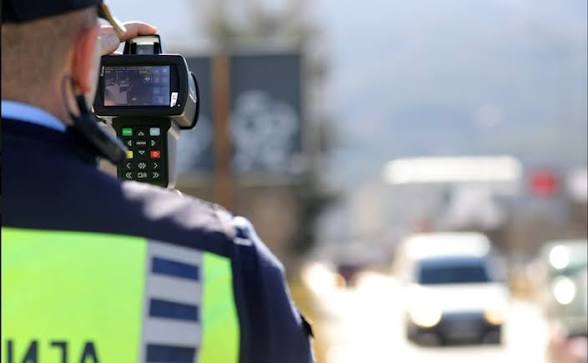 Shpejtësi ekstreme, 203 km/h – ndalohet shtetasi i Kosovës në Maqedoninë e Veriut