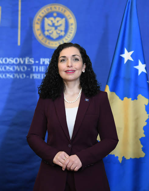 Osmani i reagon Kurtit: “Nëse doja pushtet, do të garoja për kryeministre”