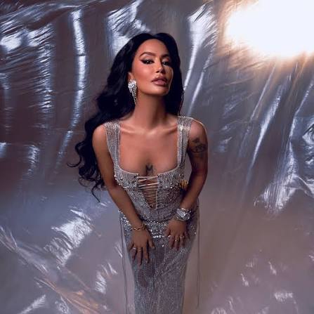 Dafina Zeqiri zbulon gjininë e bebit
